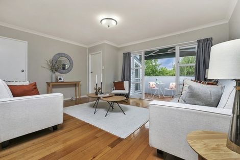Photo of property in 10 Beeche Place, Birkdale, Auckland, 0626