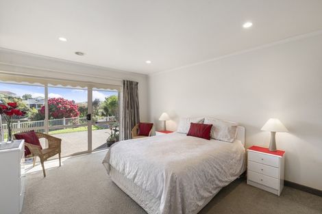Photo of property in 16 Harry Shaw Way, Raumati South, Paraparaumu, 5032