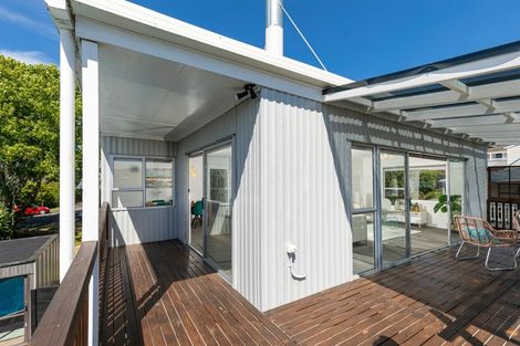 Photo of property in 7 Seabar Place, Glen Eden, Auckland, 0602