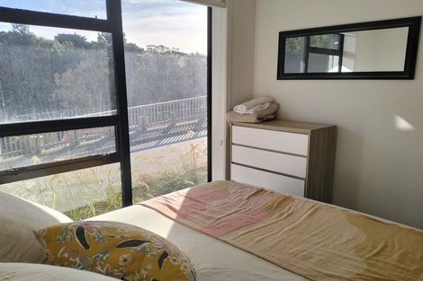 Photo of property in 2 Ara Paripari, Tawa, Wellington, 5028