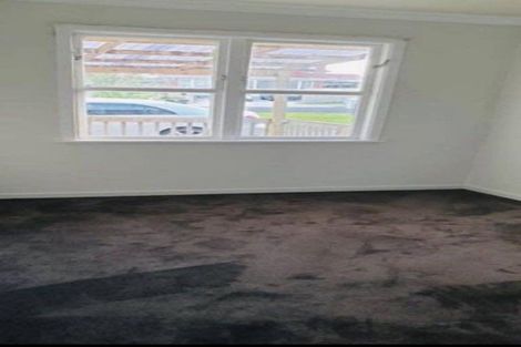 Photo of property in 2 Beaumonts Way, Manurewa, Auckland, 2102