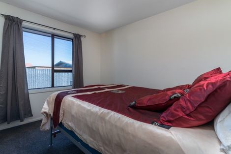 Photo of property in 37 Moffett Street, Islington, Christchurch, 8042