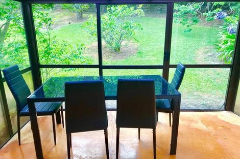 Photo of property in 2/5 Keldale Place, Forrest Hill, Auckland, 0620