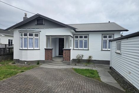 Photo of property in 46 Sackville Street, Fitzroy, New Plymouth, 4312