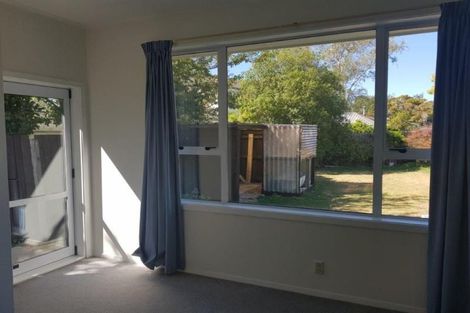 Photo of property in 5 Greendale Avenue Avonhead Christchurch City