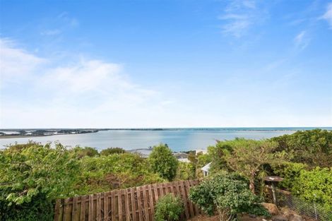 Photo of property in 65 Saint Andrews Hill Road, Mount Pleasant, Christchurch, 8081