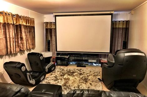 Photo of property in 24 Keegan Drive, Massey, Auckland, 0614