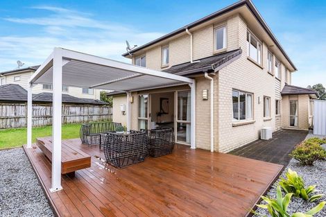 Photo of property in 11 Kouras Place, Flat Bush, Auckland, 2016