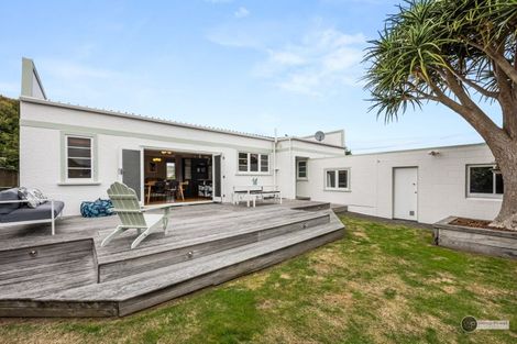 Photo of property in 19 William Street, Petone, Lower Hutt, 5012