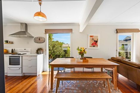 Photo of property in 1/62 Delta Avenue, New Lynn, Auckland, 0600