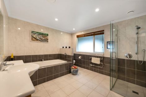 Photo of property in 33 Mudgeways Road, Massey, Auckland, 0614