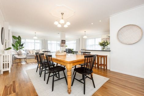 Photo of property in 10 Meeanee Quay, Westshore, Napier, 4110