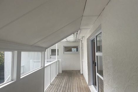 Photo of property in 9 Sunnyview Road, Greenhithe, Auckland, 0632