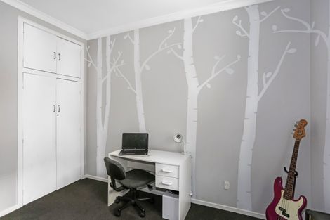 Photo of property in 71 Helvetia Road, Pukekohe, 2120