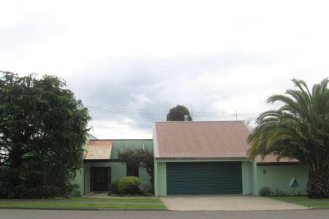 Photo of property in 5 Sloane Avenue, Tihiotonga, Rotorua, 3015