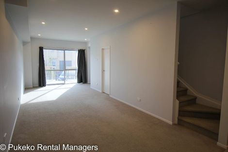 Photo of property in 26/11 Ray Small Drive, Papakura, 2110