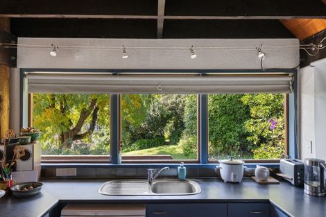 Photo of property in 54 Resolution Road, Welcome Bay, Tauranga, 3112