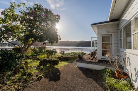 Photo of property in 96 Albert Street, Whitianga, 3510