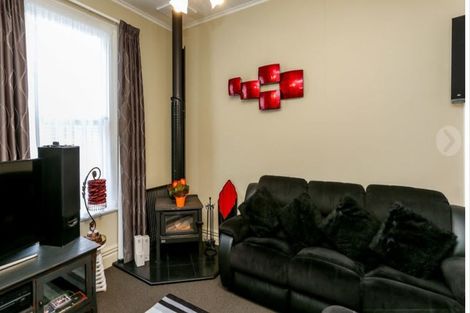 Photo of property in 21 Harriet Place, Whalers Gate, New Plymouth, 4310