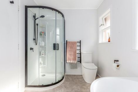 Photo of property in 9a Ranfurly Street, Trentham, Upper Hutt, 5018