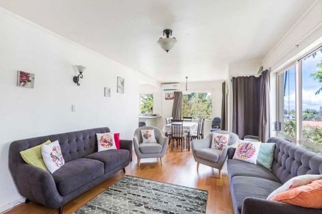 Photo of property in 16 Grenada Avenue, Forrest Hill, Auckland, 0620