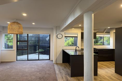 Photo of property in 120 Stanmore Bay Road, Stanmore Bay, Whangaparaoa, 0932