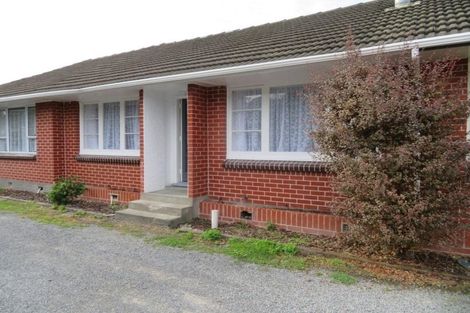 Photo of property in 2/26 Riverbank Street, Ebdentown, Upper Hutt, 5018