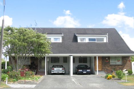 Photo of property in 2/9 Roband Crescent, Brown Owl, Upper Hutt, 5018