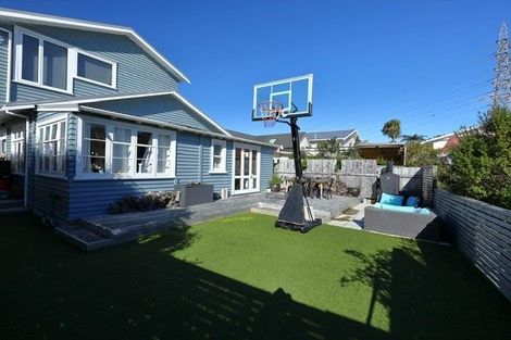 Photo of property in 44 Mortimer Terrace, Aro Valley, Wellington, 6021