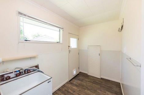 Photo of property in 42 Meadowbrook Drive, Cloverlea, Palmerston North, 4412
