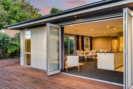 Photo of property in 2 Kinrara Place, Halswell, Christchurch, 8025