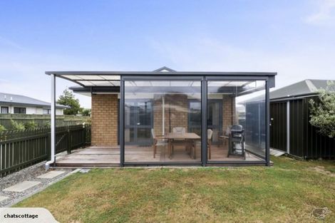 Photo of property in 71 Rhodes Drive, Kelvin Grove, Palmerston North, 4414