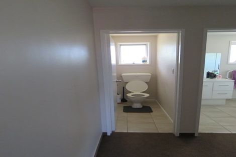 Photo of property in 24 Camberwell Place, Avonhead, Christchurch, 8042