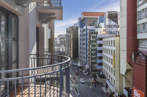 Photo of property in Atrium Towers, 5c/154 The Terrace, Wellington Central, Wellington, 6011