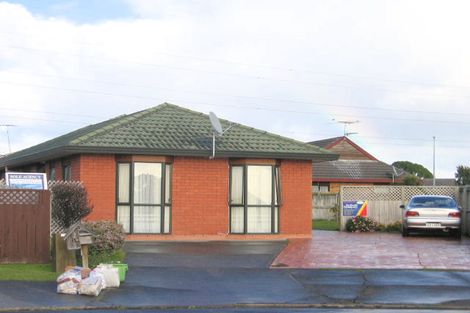 Photo of property in 19 Shenton Place, Burswood, Auckland, 2013