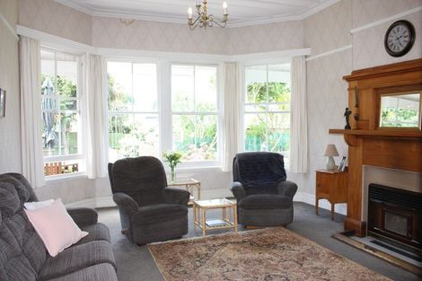 Photo of property in 1 Allan Street, Dannevirke, 4930