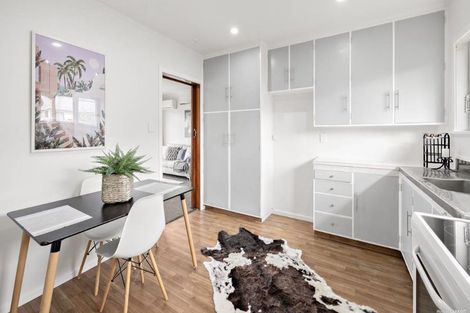 Photo of property in 2/129 Wallace Road, Papatoetoe, Auckland, 2025