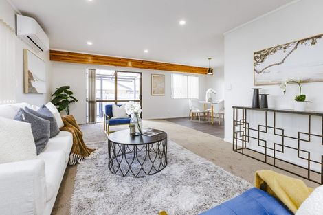 Photo of property in 2/31 Sutton Crescent, Papakura, 2110