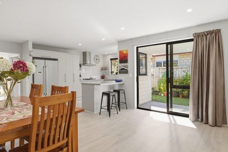 Photo of property in 132 Puhirake Crescent, Pyes Pa, Tauranga, 3112