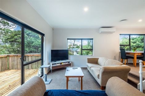 Photo of property in 8 Luxor Place, Massey, Auckland, 0614