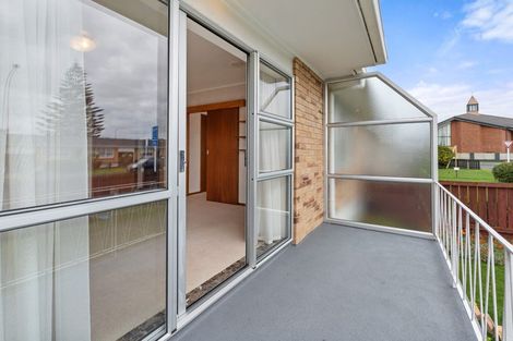 Photo of property in 3/26 Moana Avenue, Orewa, 0931