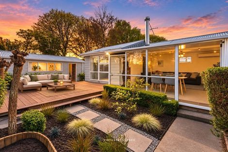 Photo of property in 1/17 Barnes Road, Redwood, Christchurch, 8051