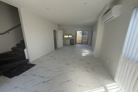 Photo of property in 32a Cape Road, Mangere, Auckland, 2022