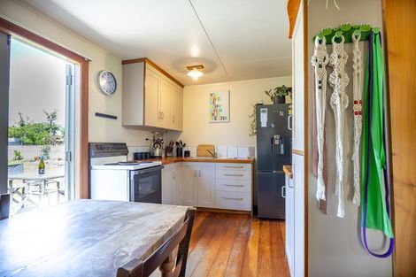 Photo of property in 23 Kelly Street, Baylys Beach, Dargaville, 0377