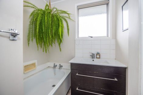 Photo of property in 64 Cullimore Street, Pukete, Hamilton, 3200