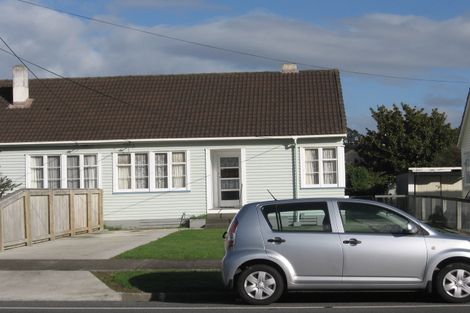 Photo of property in 38-40 Seddon Street, Naenae, Lower Hutt, 5011