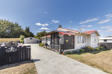 Photo of property in 18 Ahuru Street, Marton, 4710