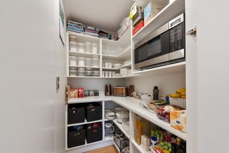 Photo of property in 98 Puhirake Crescent, Pyes Pa, Tauranga, 3112