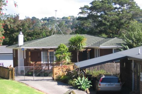 Photo of property in 1/13 Konini Road, Titirangi, Auckland, 0604