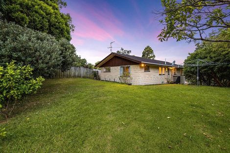 Photo of property in 9 Albemarle Place, Massey, Auckland, 0614